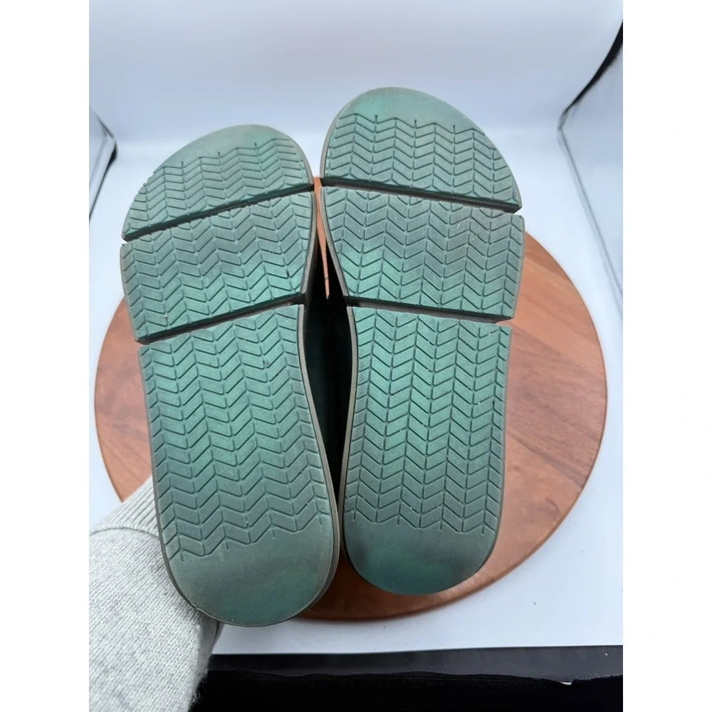 NAKED FEET Princeton Emerald Suede Chunky Chain PLatform Loafer Women's Size 9.5